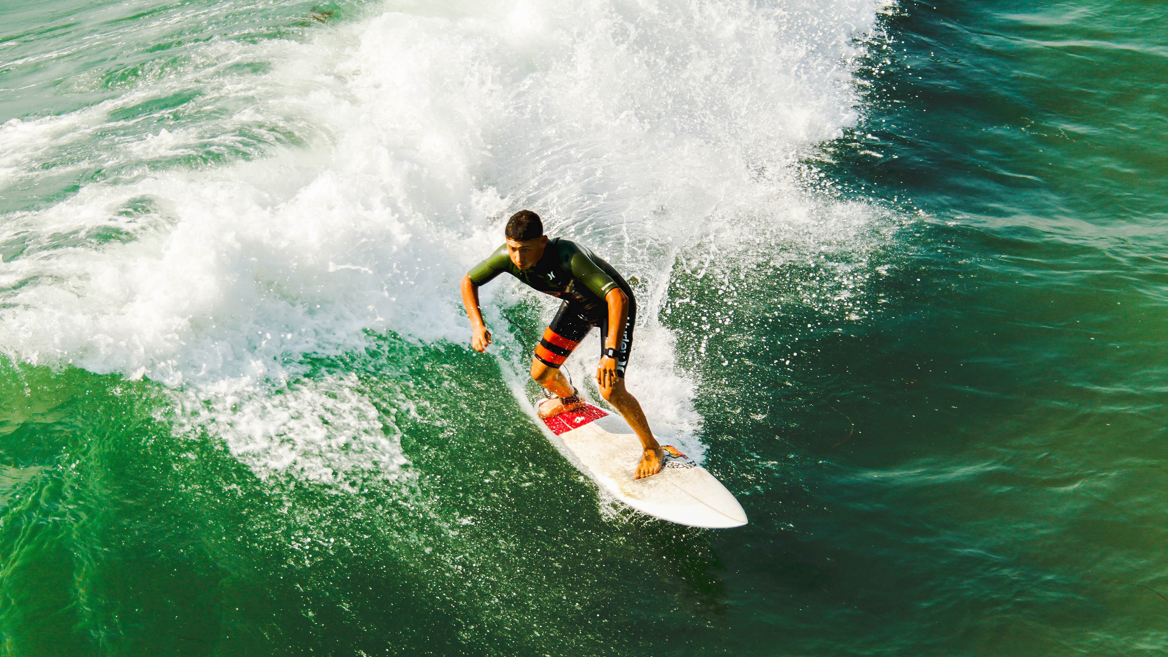 史密斯后半程爆发力成为夺冠关键,史密斯动作