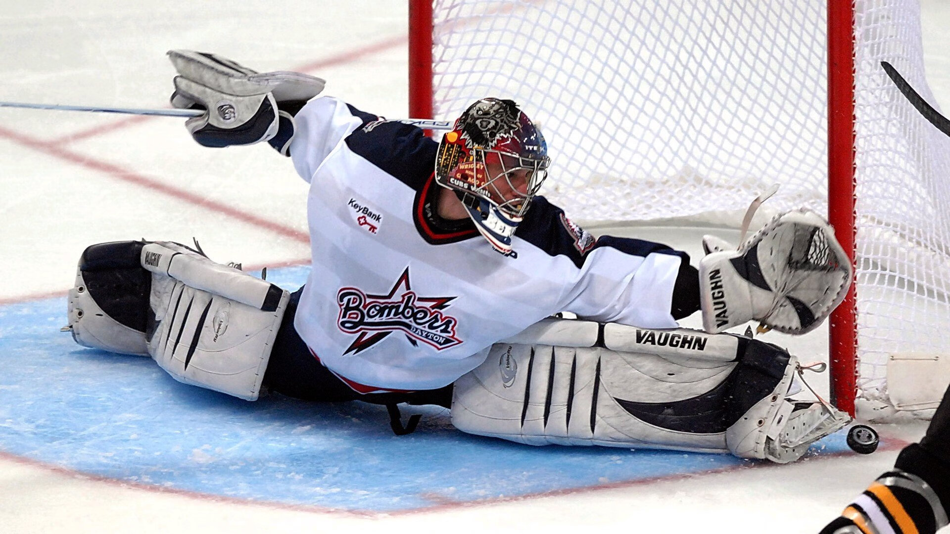 华府预算危机，政府关门成外媒焦点，华府啥意思